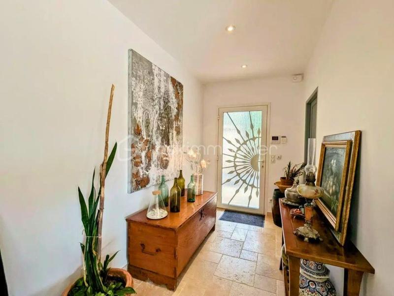 Demeure - 196 m² - 5 pièces