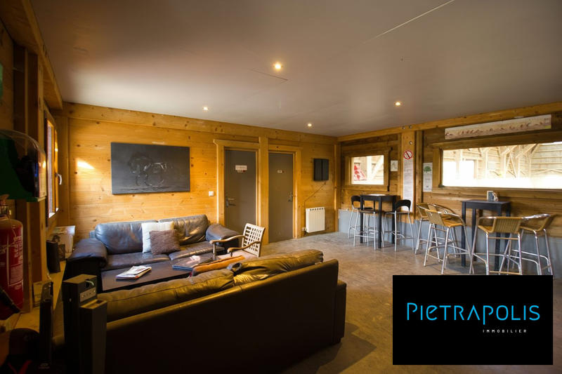 Châlet - 258 m² - 7 pièces