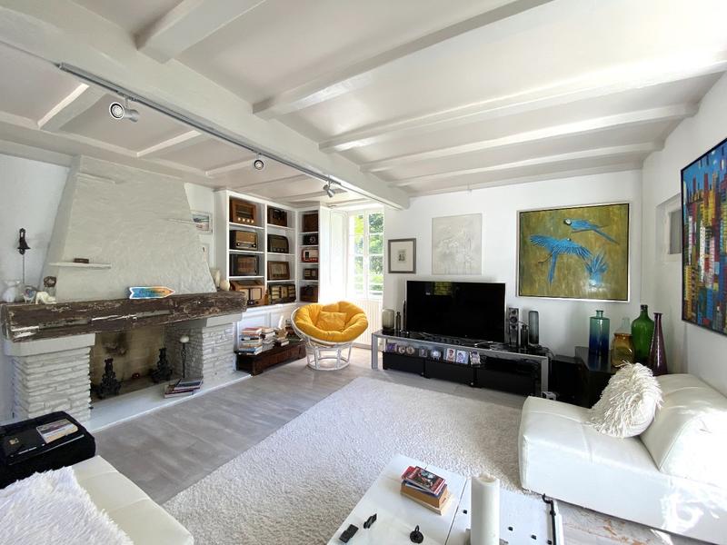 Maison - 524 m² - 15 pièces