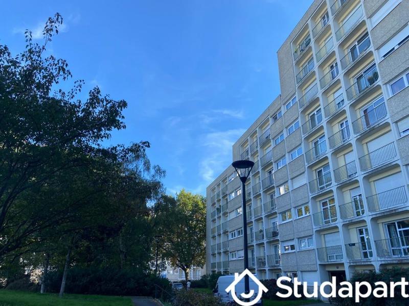 Chambre - 12 m² - 1 pièce