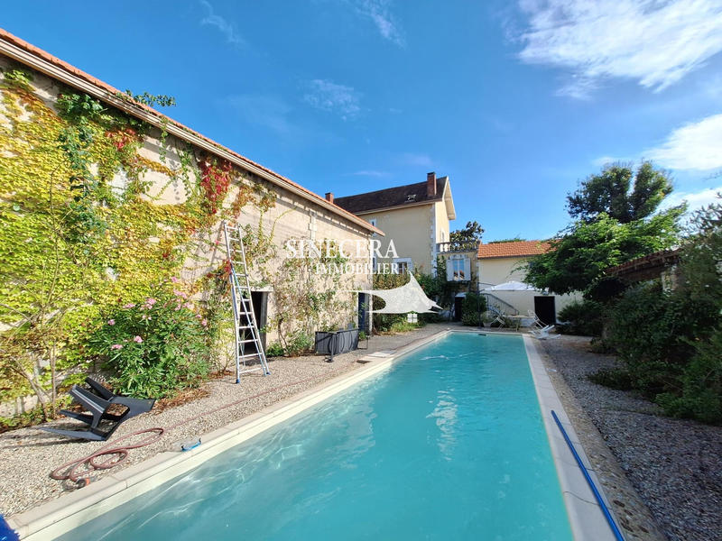 Maison - 170 m² - 7 pièces