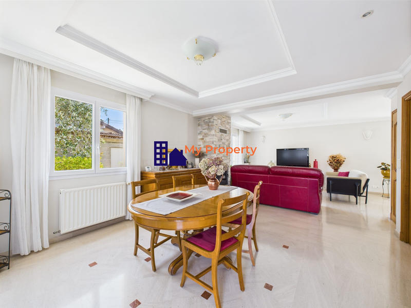 Villa - 140 m² - 6 pièces