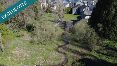 Maison - 400 m² - 12 pièces