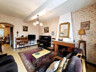 Maison de village - 310 m² - 12 pièces