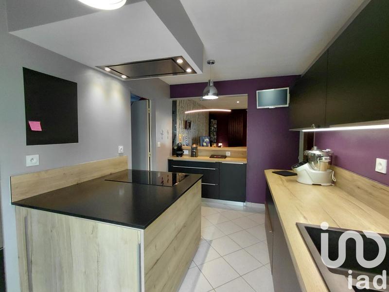 Maison - 99 m² - 6 pièces