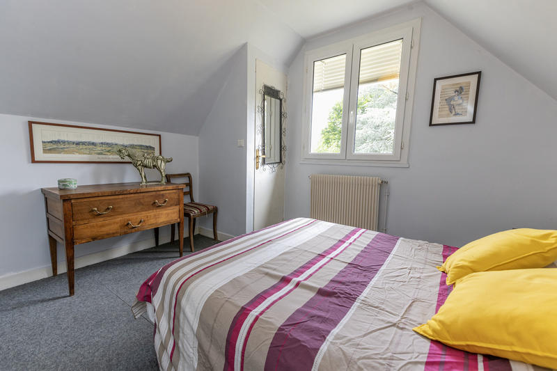 Maison - 224 m² - 9 pièces