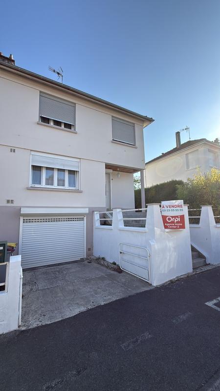 Maison - 90 m² - 6 pièces