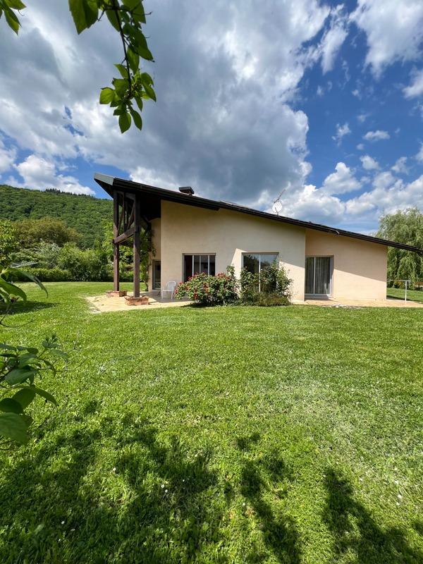 Maison - 160 m² - 6 pièces