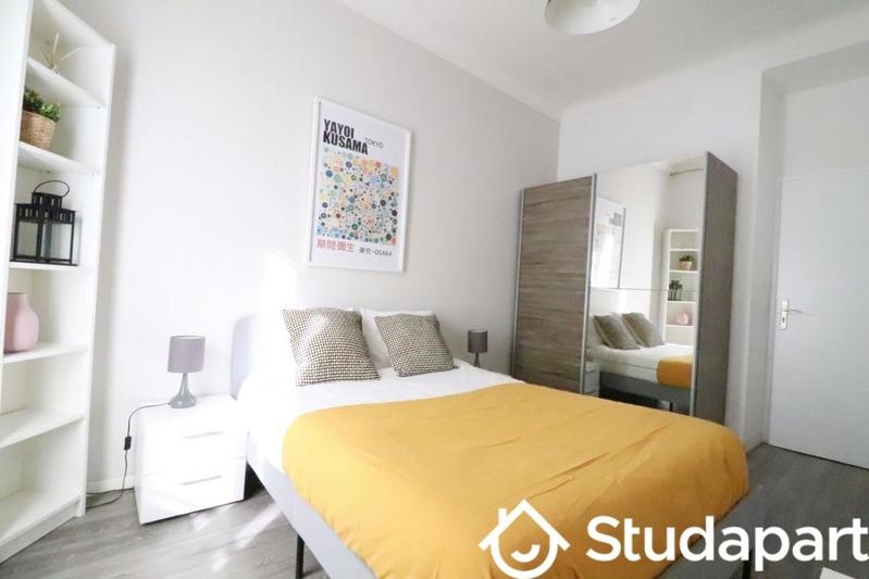 Chambre - 12 m² - 1 pièce