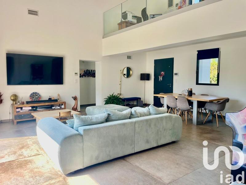 Maison - 140 m² - 5 pièces