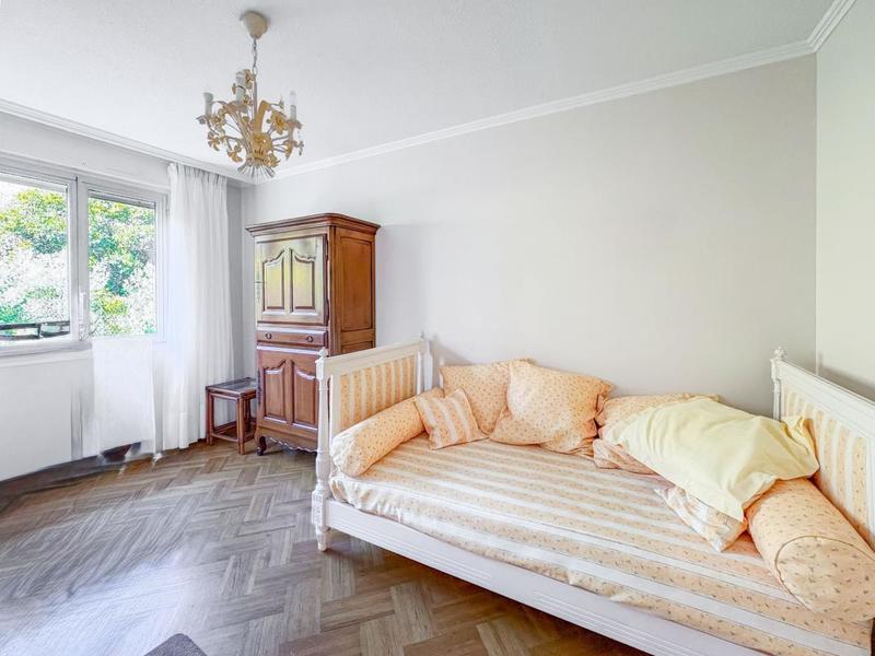 Appartement - 99 m² - 4 pièces