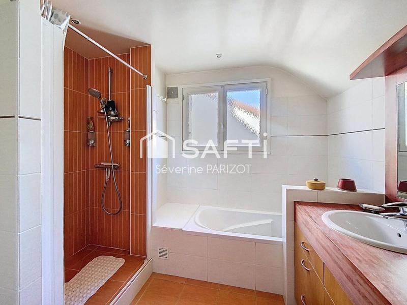 Maison - 143 m² - 6 pièces