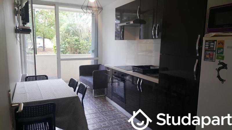 Chambre - 15 m² - 1 pièce