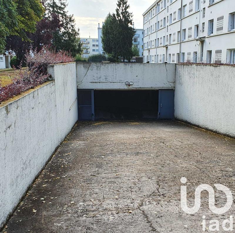 Parking - 16 m²