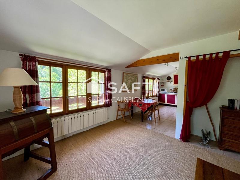 Maison - 242 m² - 9 pièces