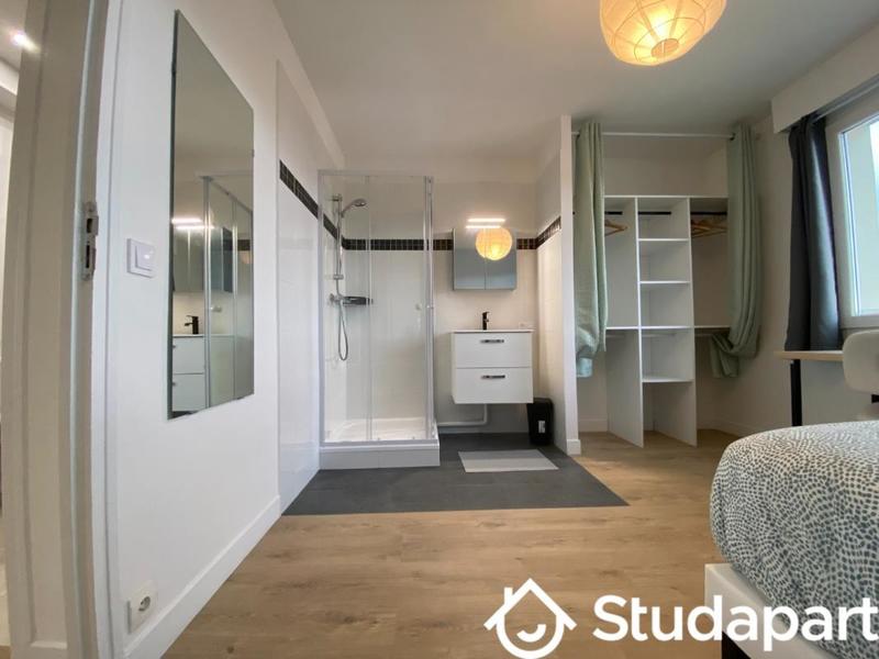 Chambre - 11 m² - 1 pièce