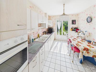 Maison - 120 m² - 4 pièces