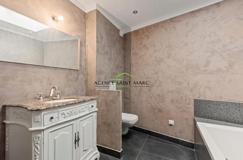 Duplex - 157 m² - 5 pièces