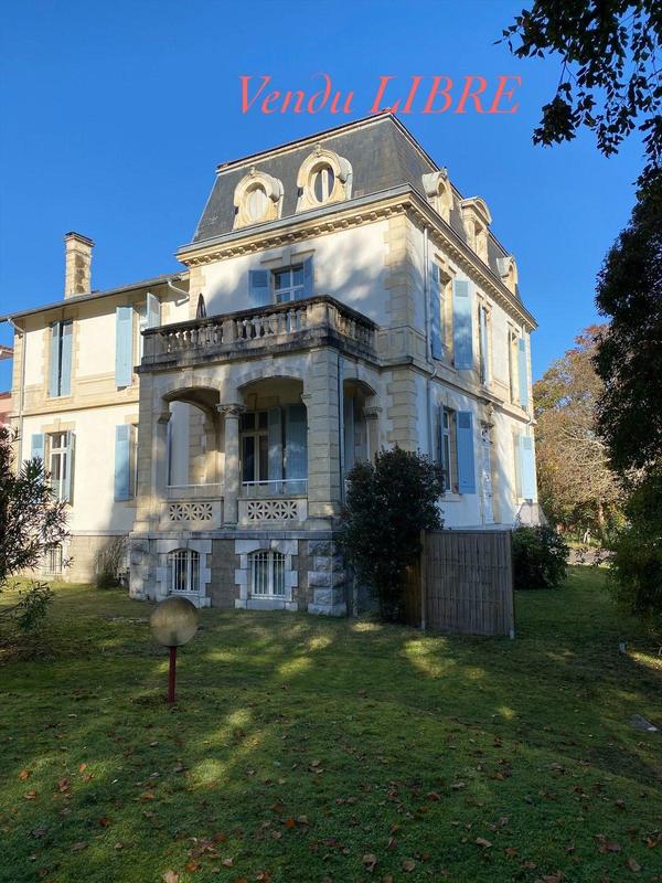 Appartement - 85 m² - 4 pièces