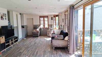 Maison de village - 112 m² - 6 pièces