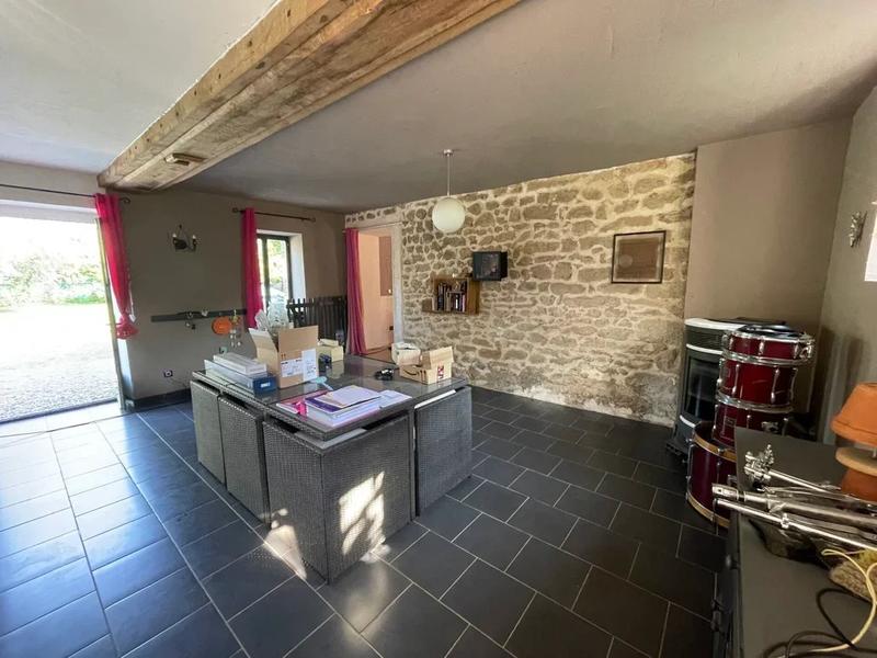 Maison - 233 m² - 8 pièces