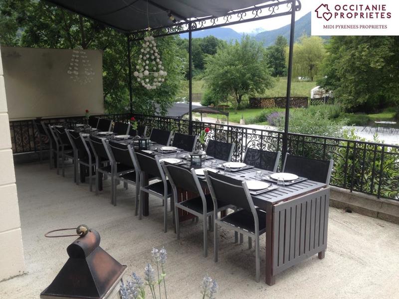 Château - 810 m² - 11 pièces