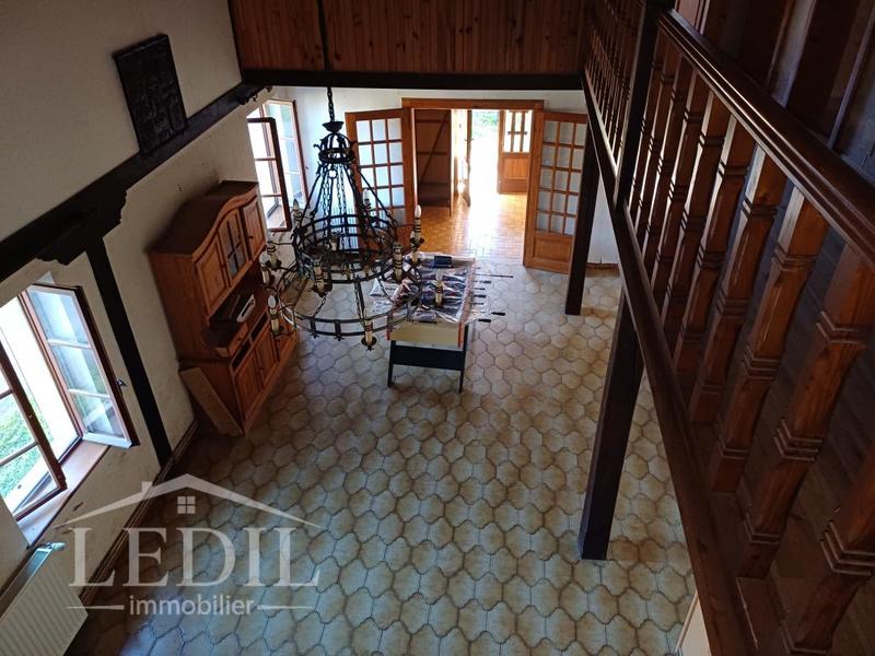 Maison - 200 m² - 5 pièces