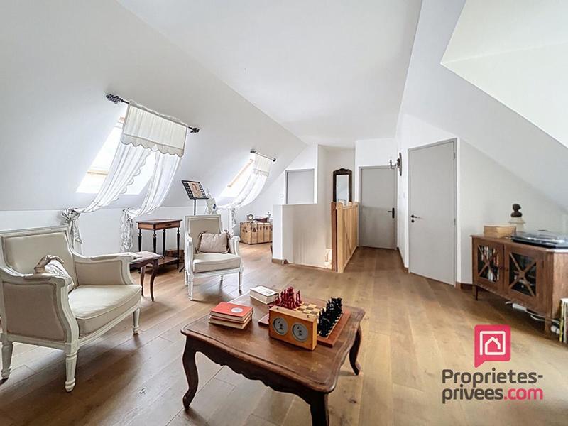 Maison - 136 m² - 6 pièces