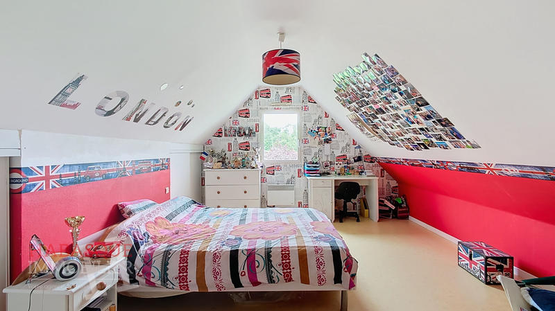 Maison - 139 m² - 8 pièces