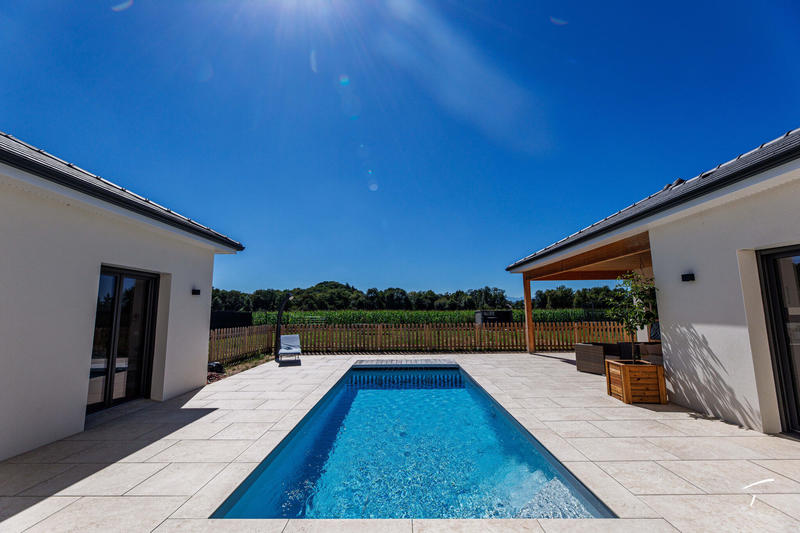 Maison - 209 m² - 7 pièces