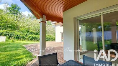 Maison - 190 m² - 6 pièces