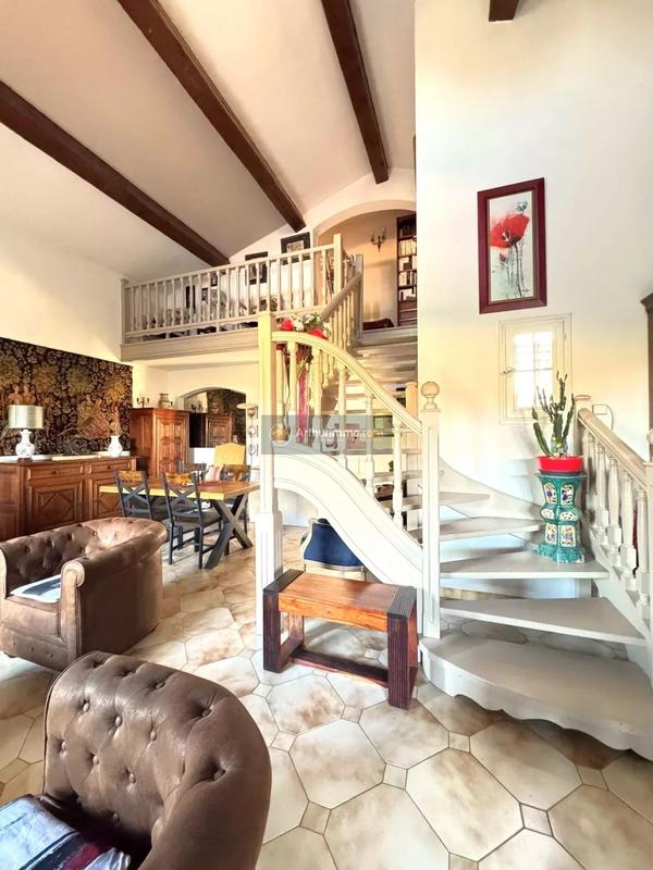 Maison - 112 m² - 4 pièces