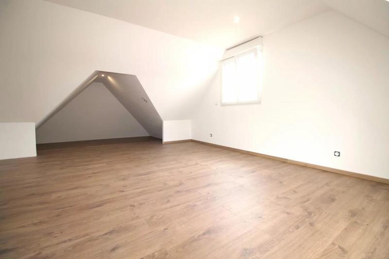 Maison - 147 m² - 6 pièces