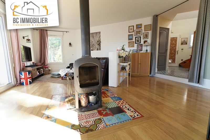 Maison - 167 m² - 6 pièces