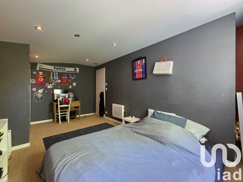 Maison - 185 m² - 7 pièces