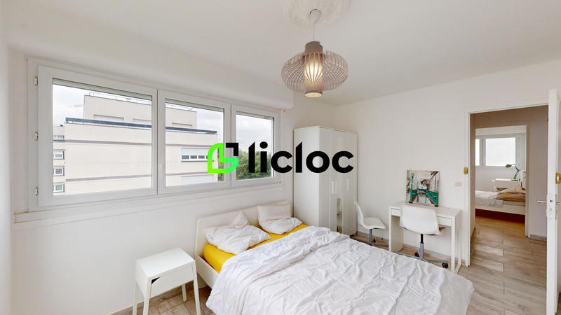 Appartement - 85 m² - 5 pièces