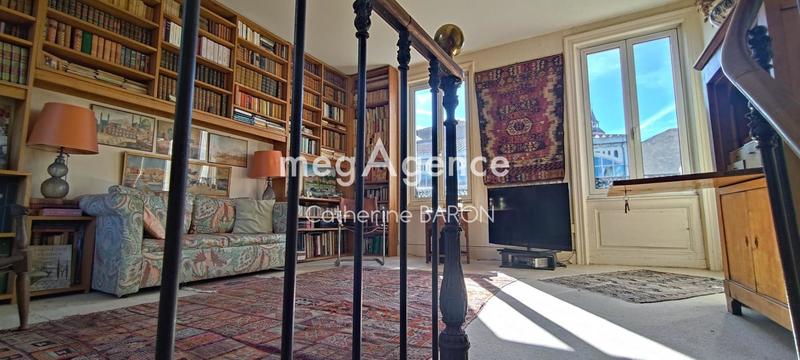 Maison de ville - 222 m² - 7 pièces