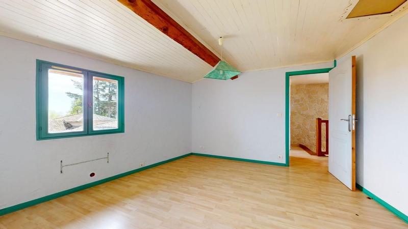 Maison - 96 m² - 3 pièces