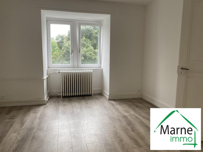 Appartement - 95 m² - 5 pièces