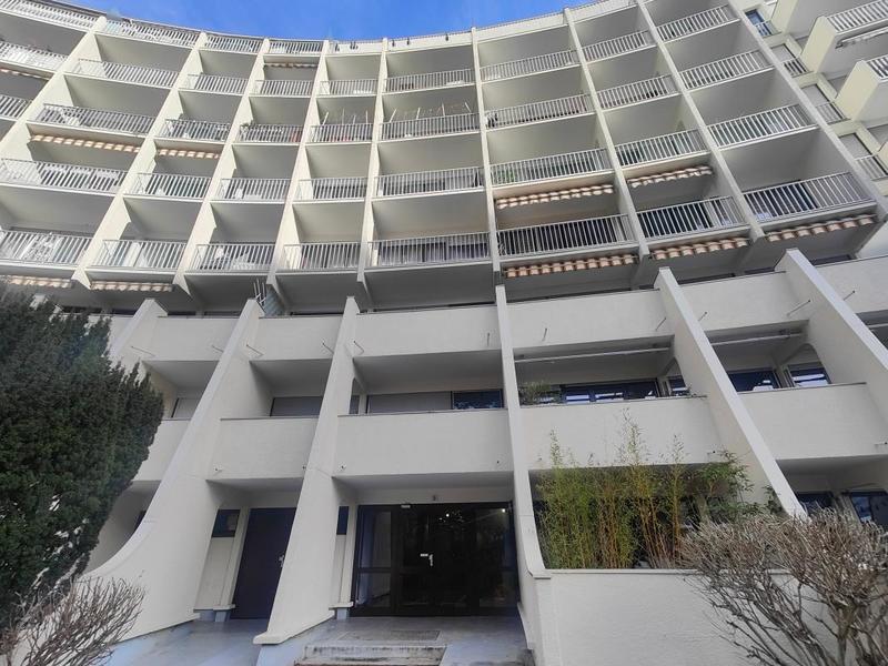 Appartement - 73 m² - 2 pièces