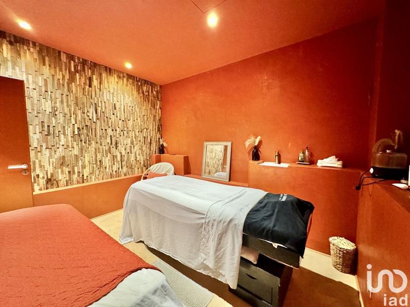 Local commercial - 221 m²