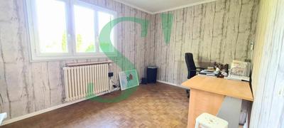 Maison - 233 m² - 7 pièces