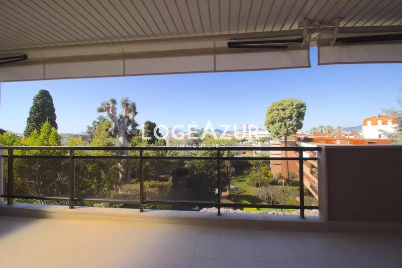 Appartement - 110 m² - 4 pièces