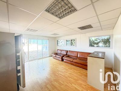 Maison - 250 m² - 5 pièces