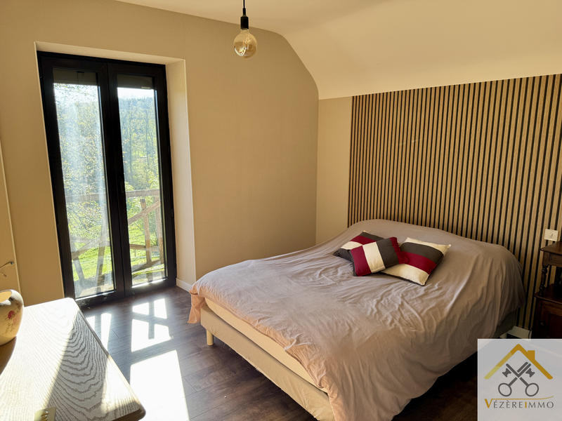 Maison - 191 m² - 6 pièces