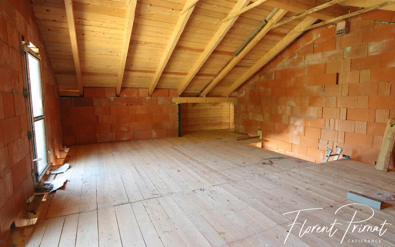 Maison - 79 m² - 5 pièces