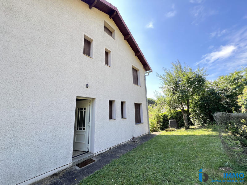 Maison - 96 m² - 5 pièces