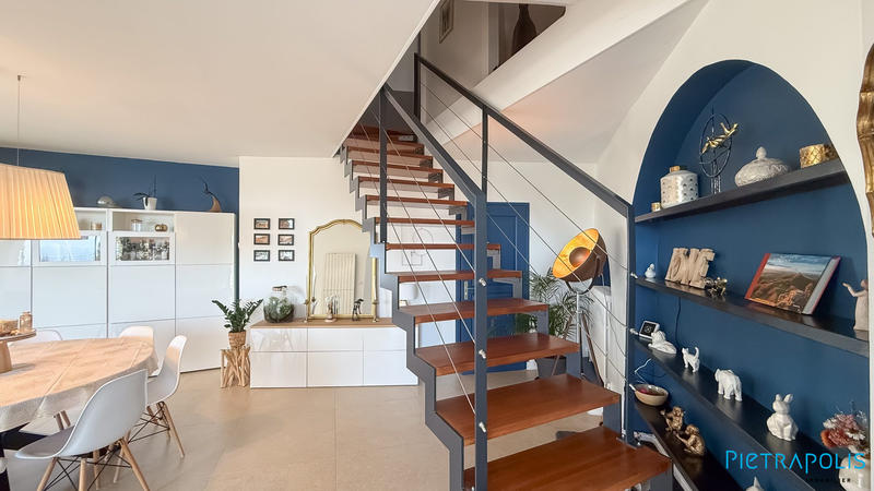 Maison ancienne - 247 m² - 9 pièces