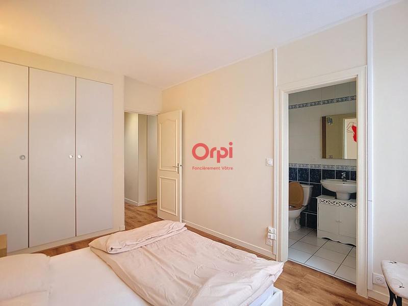 Appartement - 90 m² - 4 pièces