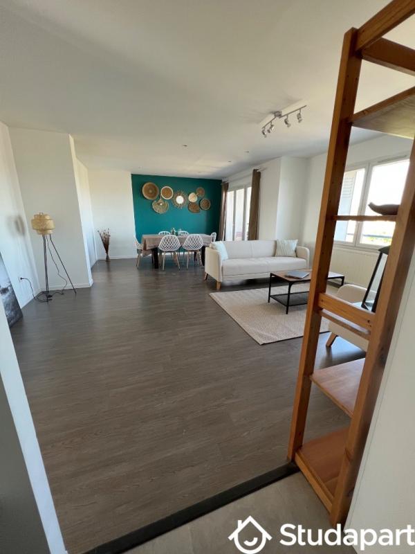 Chambre - 12 m² - 1 pièce